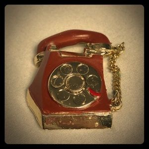 🐷 Vintage Telephone Brooch